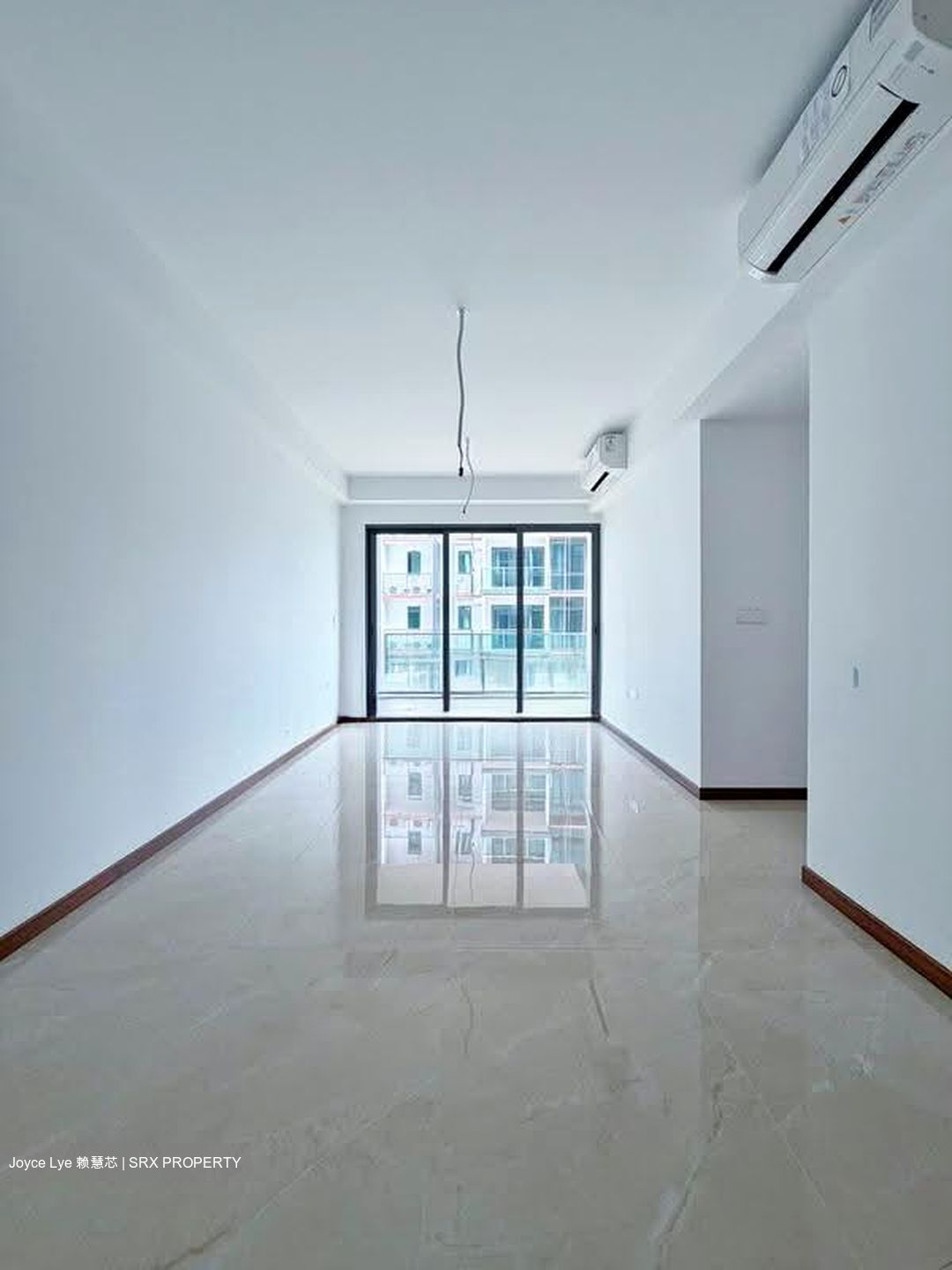 Slim Barracks Rise (D5), Condominium #636255261